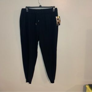 Women’s L Avia Joggers